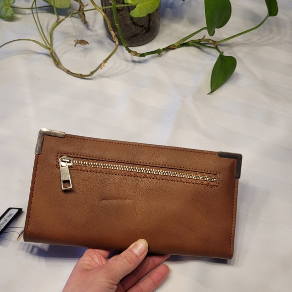 Wallet - Picture 2 of 3